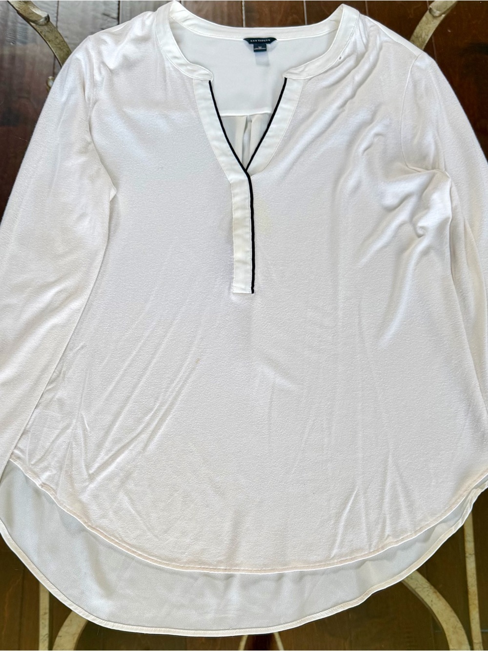 Ann Taylor White Long-Sleeve Tunic with Black Trim